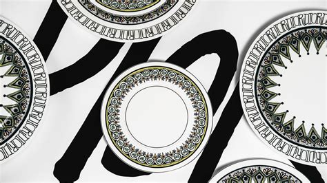 assiette dior|Dior présente sa nouvelle collection dédiée aux arts .